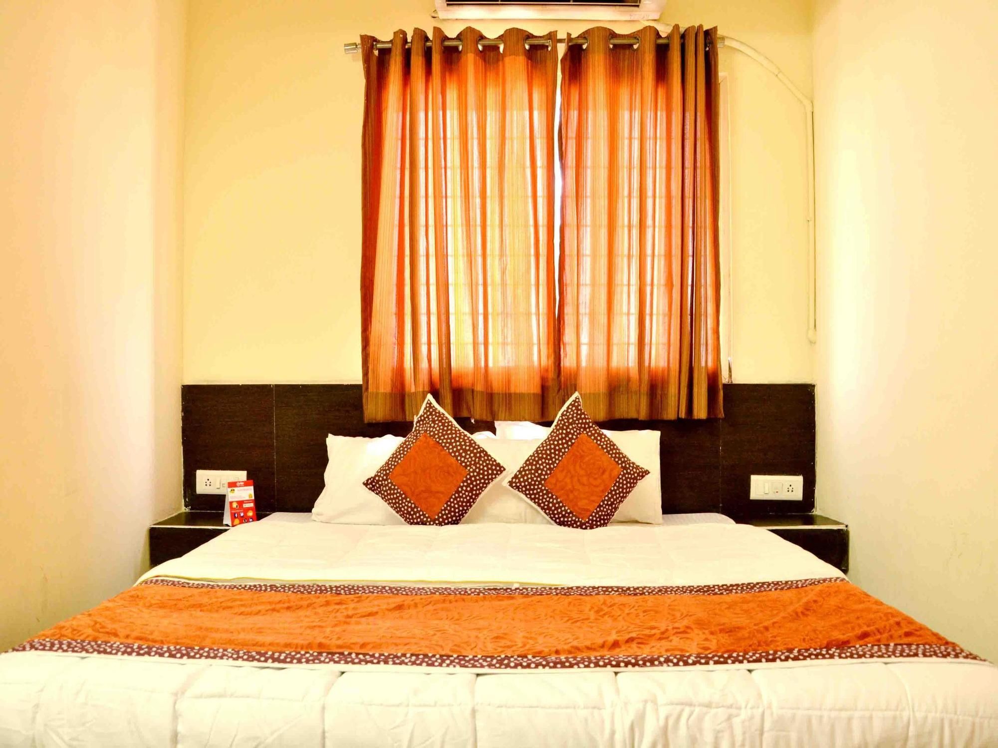 Hotel Vijay Nagar Індаур Екстер'єр фото