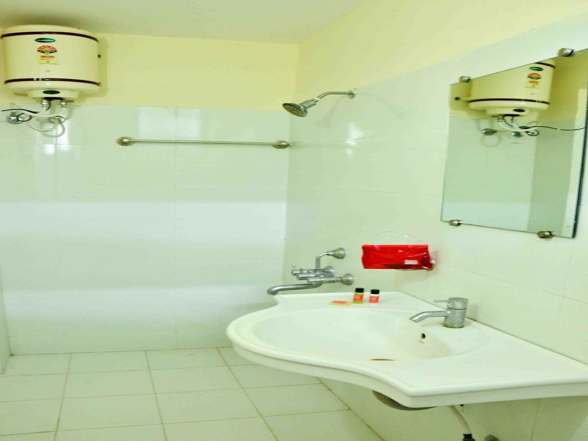 Hotel Vijay Nagar Індаур Екстер'єр фото